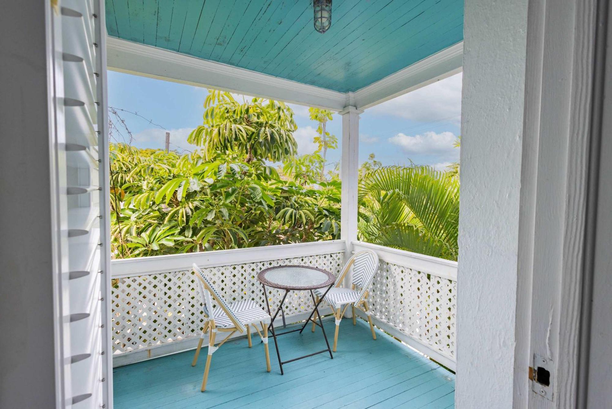 King Suite Balcony - At James House Key West Bagian luar foto