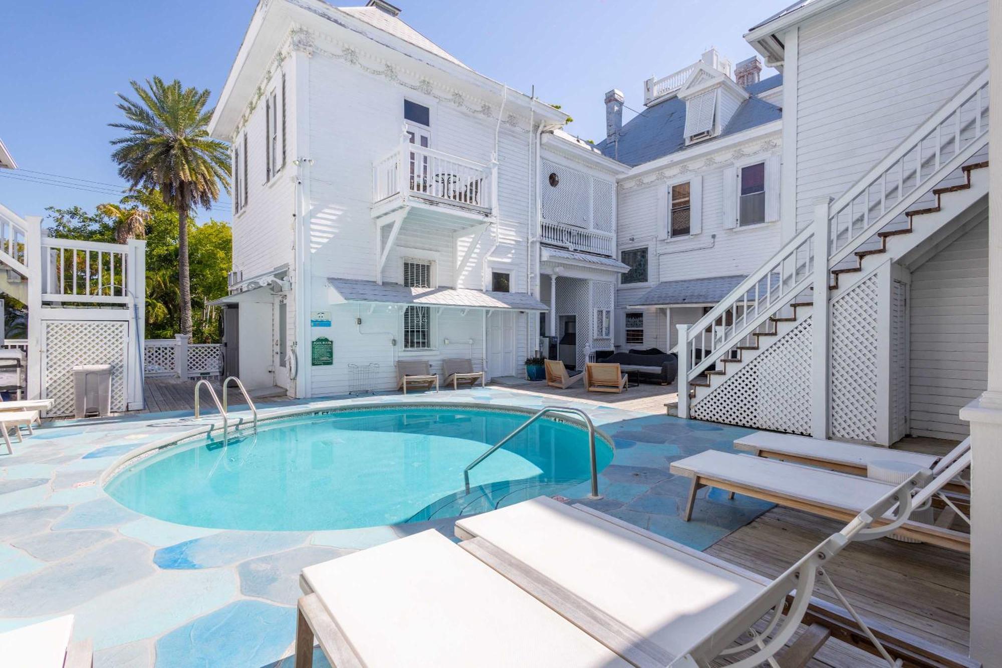 King Suite Balcony - At James House Key West Bagian luar foto