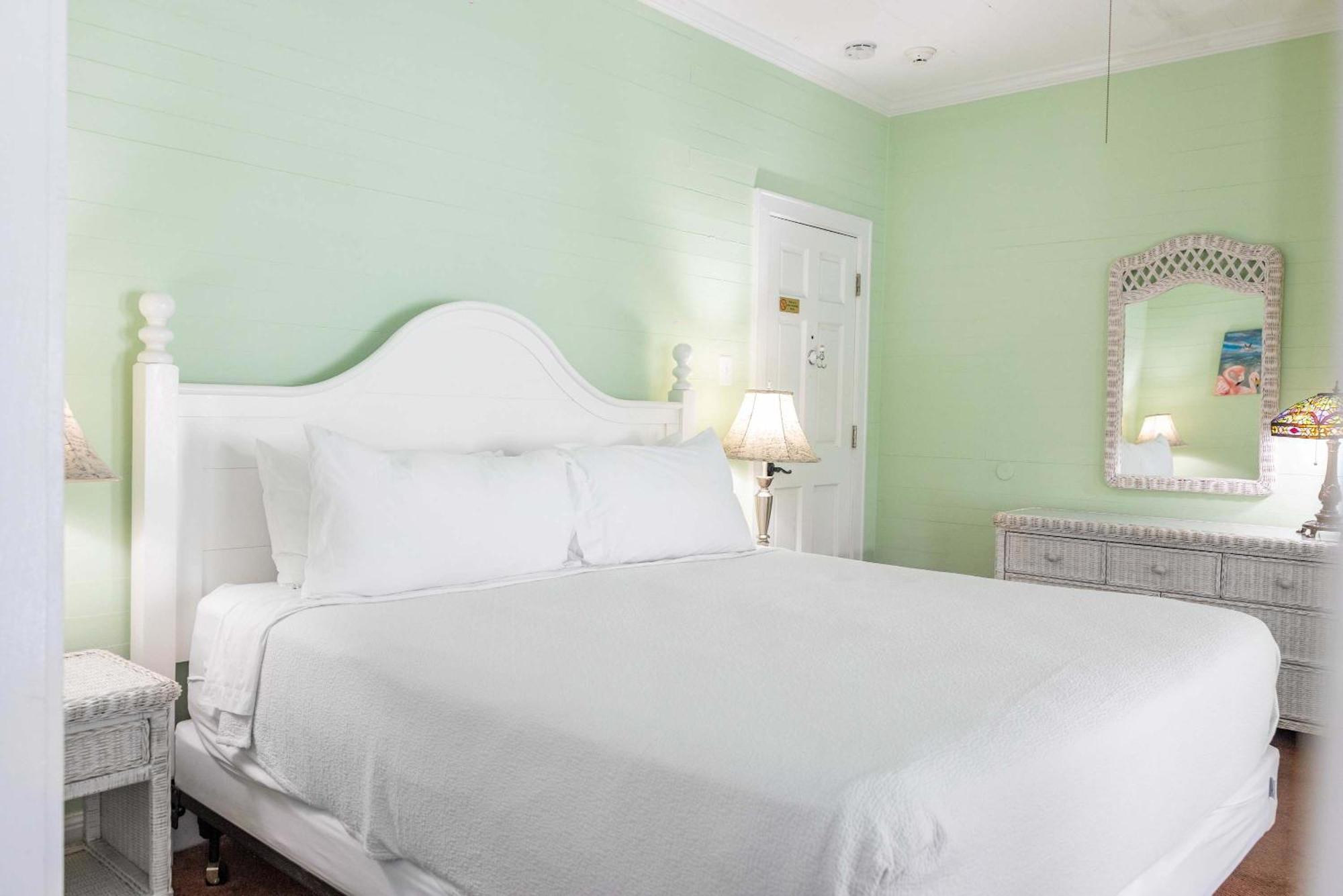 King Suite Balcony - At James House Key West Bagian luar foto