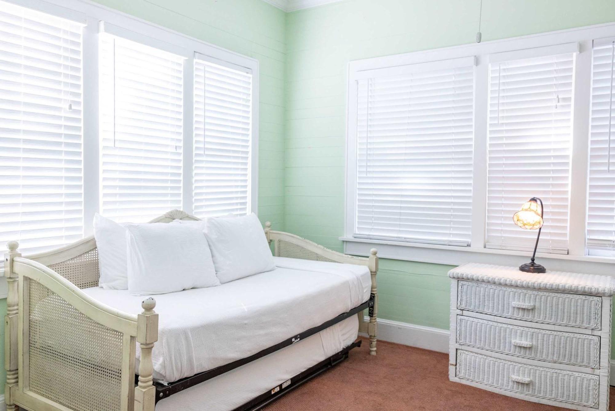King Suite Balcony - At James House Key West Bagian luar foto